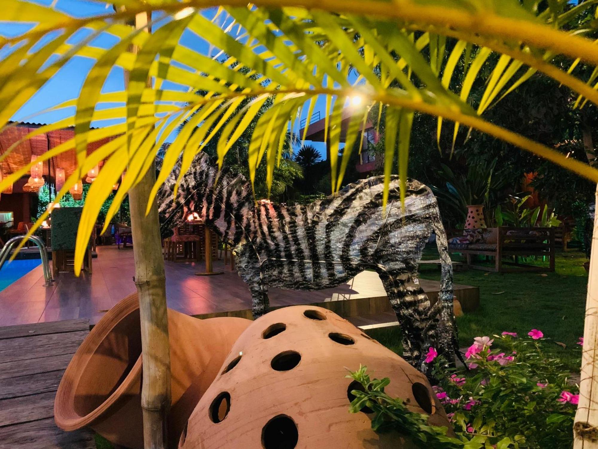 Le Patio Hotel โลเม ภายนอก รูปภาพ