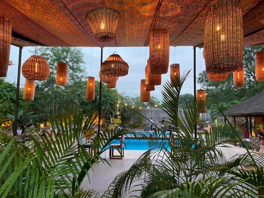 Le Patio Hotel โลเม ภายนอก รูปภาพ