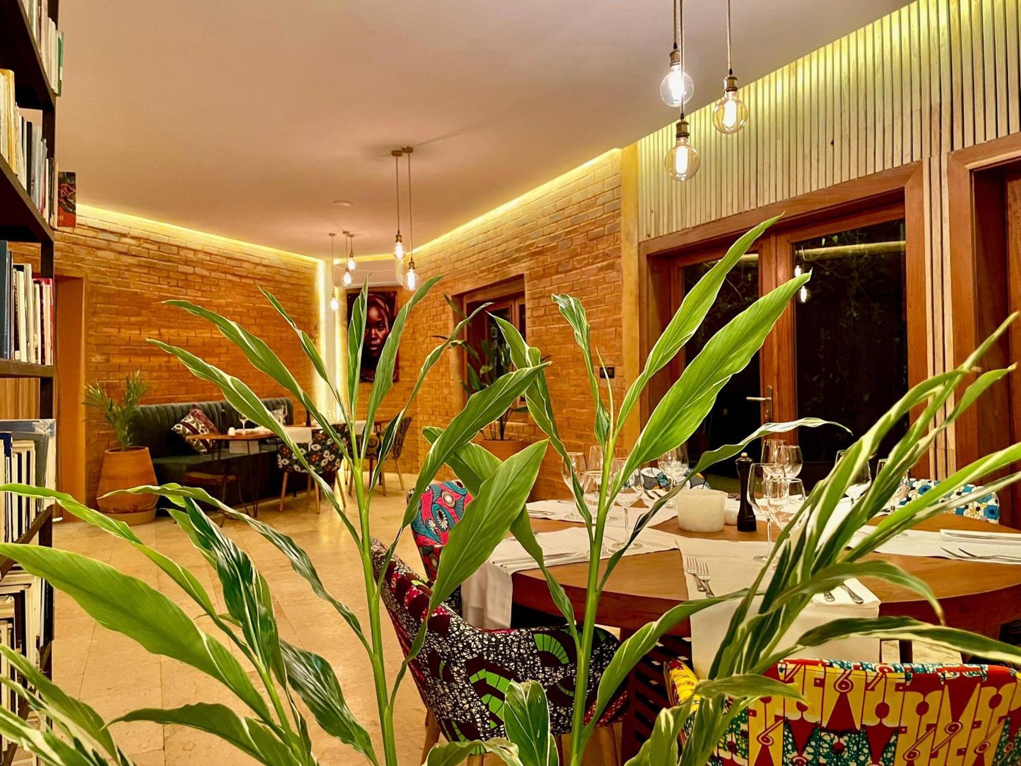 Le Patio Hotel โลเม ภายนอก รูปภาพ