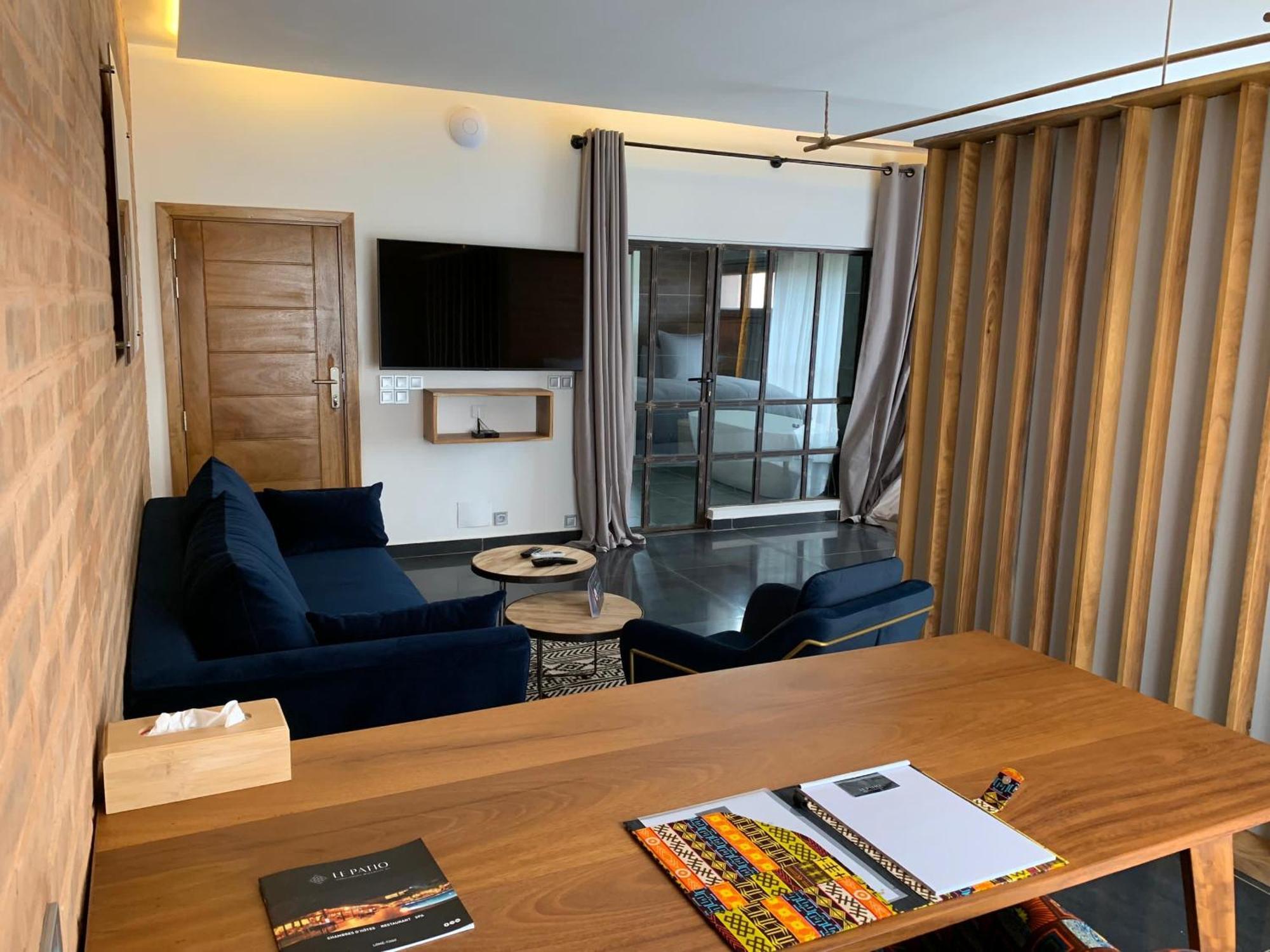 Le Patio Hotel โลเม ภายนอก รูปภาพ